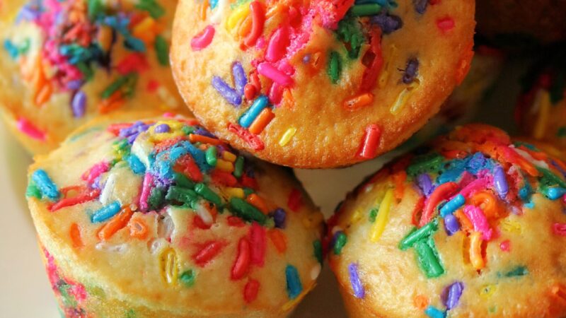 Delicious and Easy Sprinkle Birthday Cake Muffins