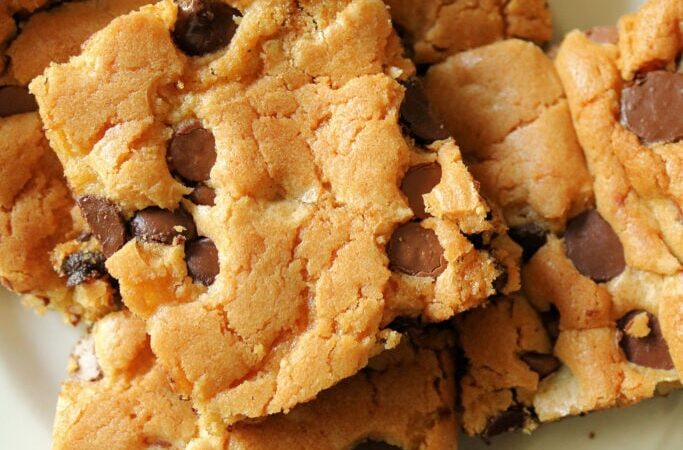Easy Chocolate Chip Cookie Bars with Self-Rising Flour